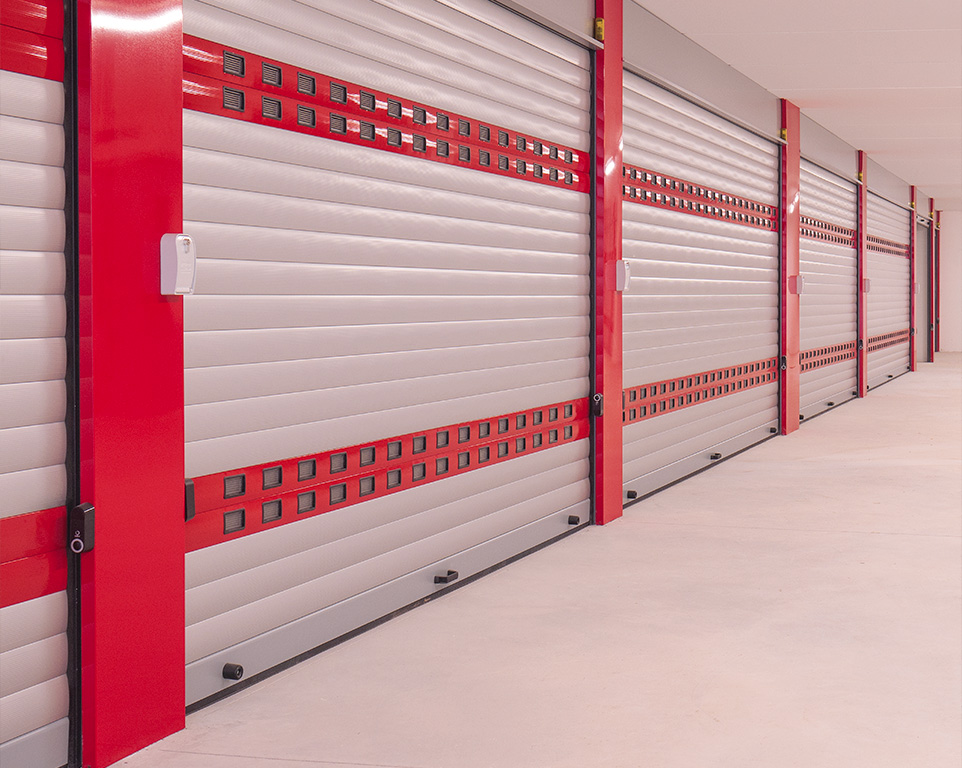 Thermic95, serrande finestrate e motorizzate. Image